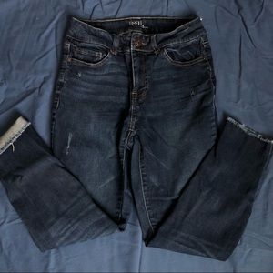 Cropped ankle skinny jeans